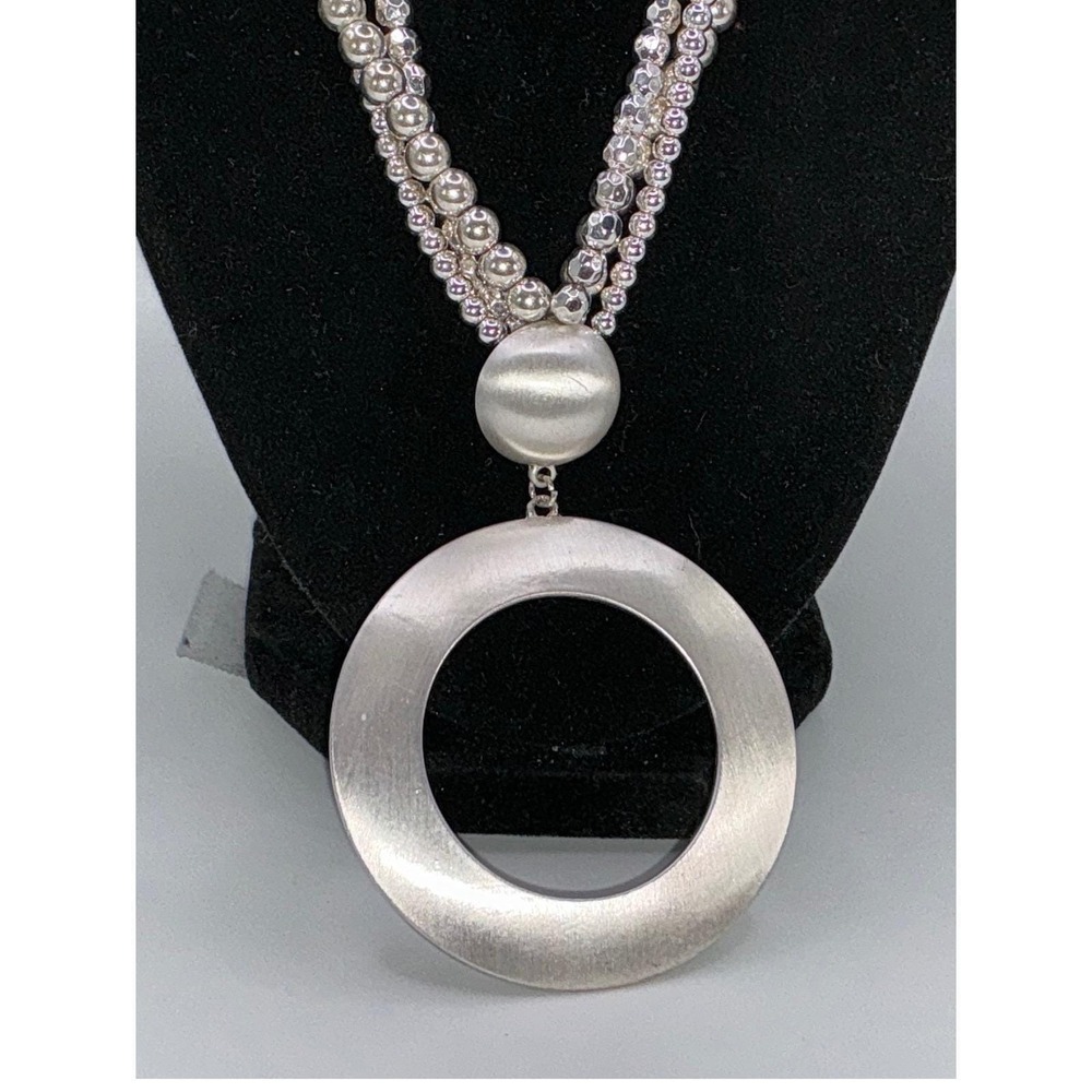 1946 Triple Strand Pendant‎ Necklace Silver Tone Round Pendant